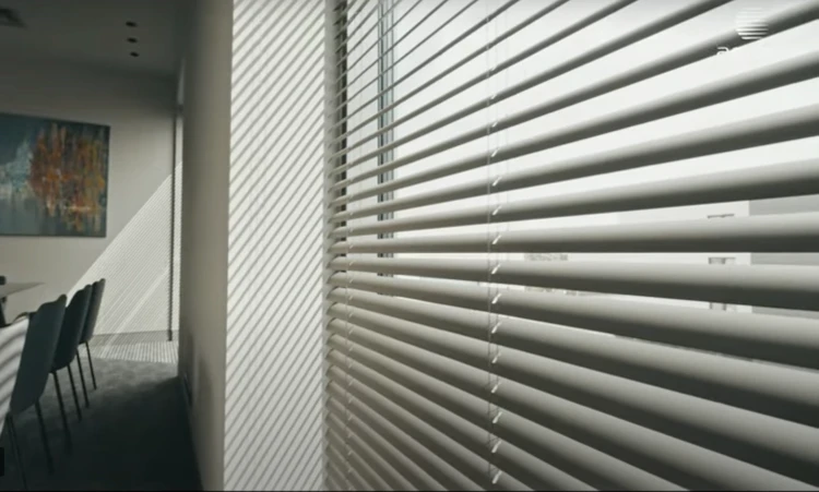Żaluzja aluminiowa 50 mm.png